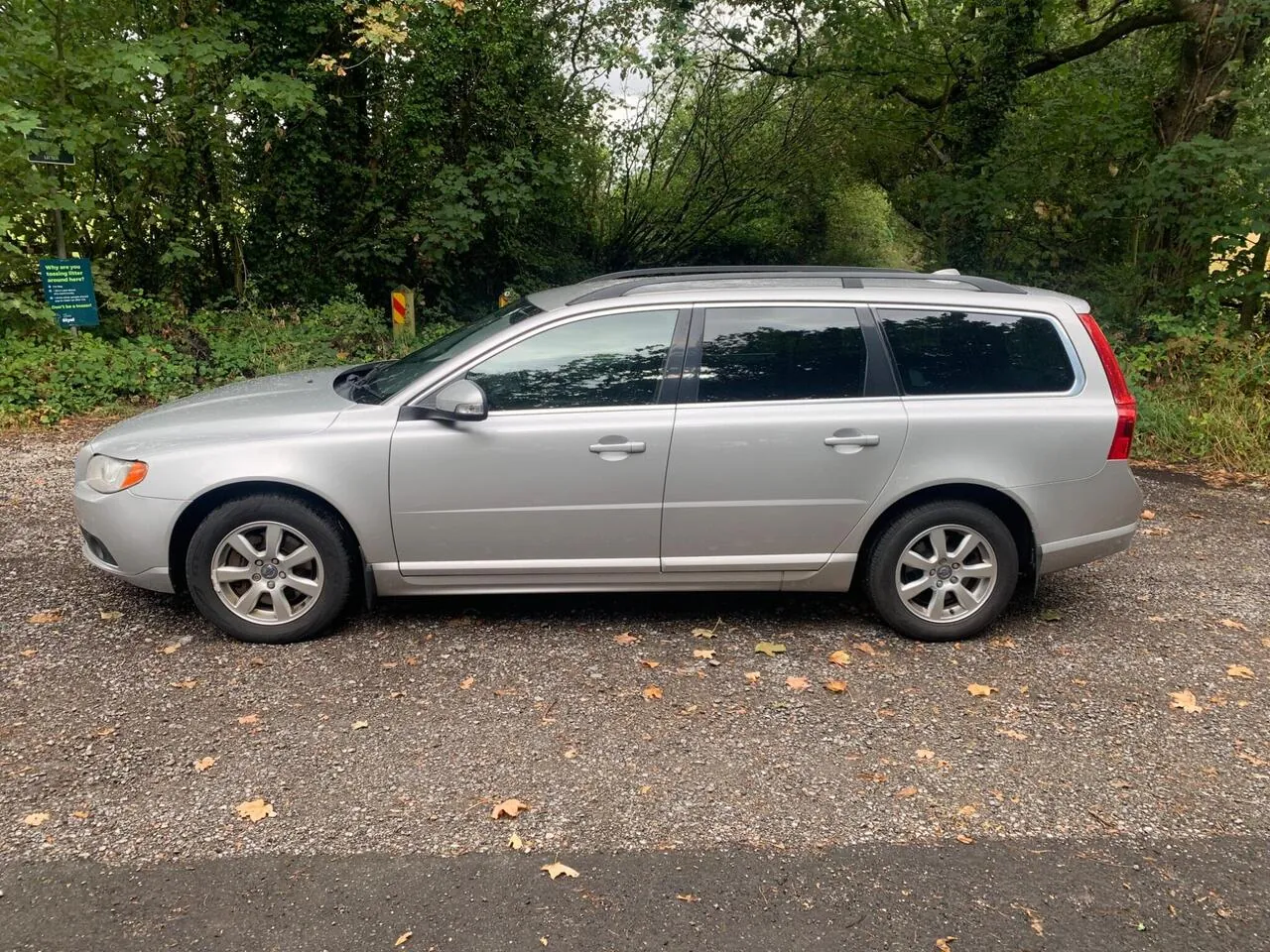Volvo V70 2010 photo 2
