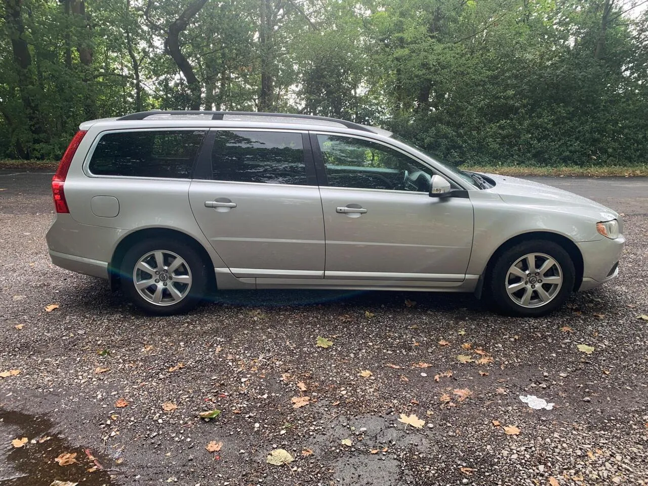 Volvo V70 2010 photo 4