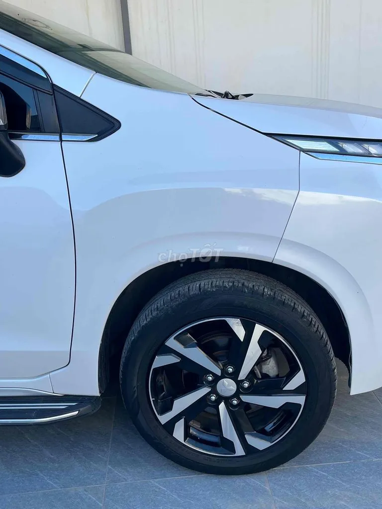 Mitsubishi Xpander 2022 photo 2