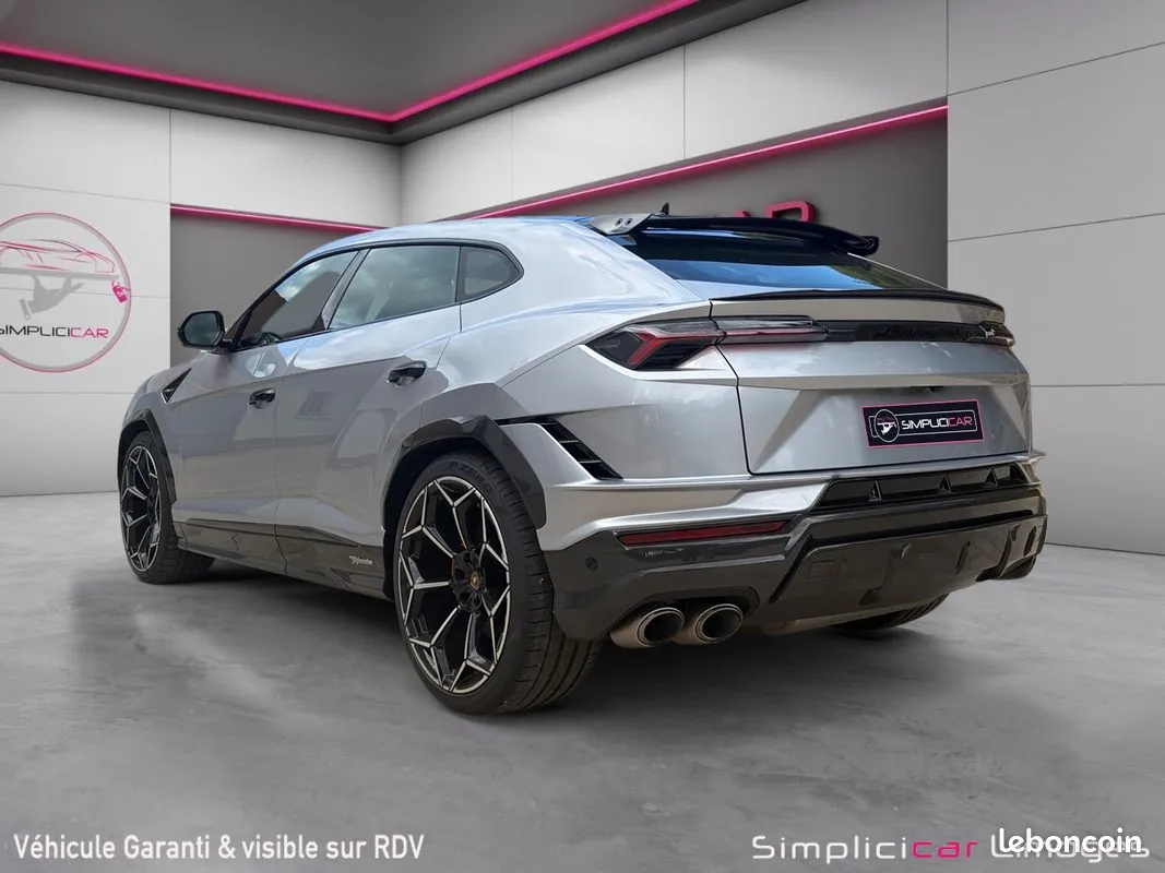 Lamborghini Urus 2028 photo 3