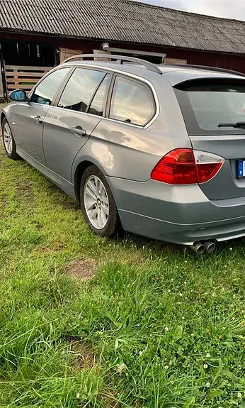 BMW 325I 2006 photo 2