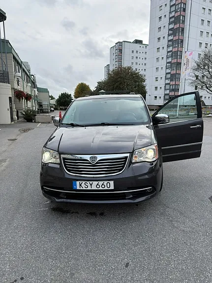 Lancia Voyager