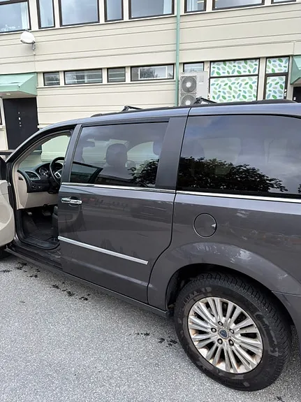 Lancia Voyager 2015 photo 4