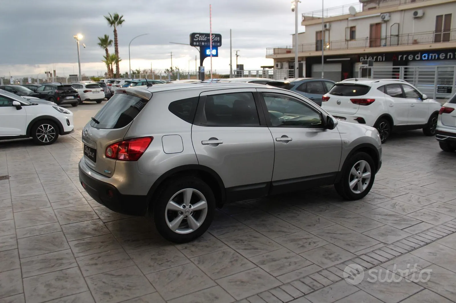 Nissan Qashqai 2009 photo 2