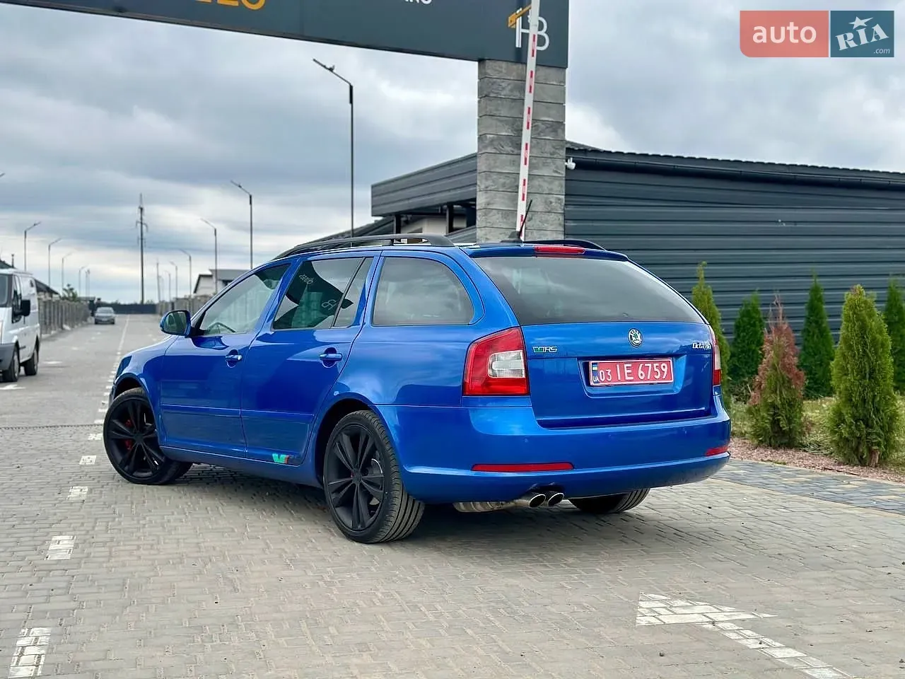 Skoda Octavia 2011 photo 4