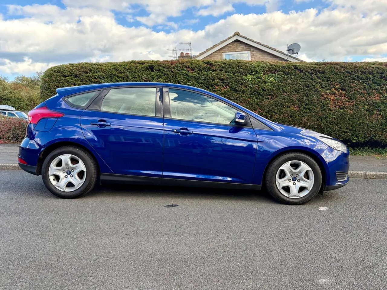 Ford Focus 2015 photo 2