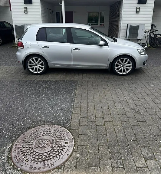 Volkswagen Golf 2009 photo 3