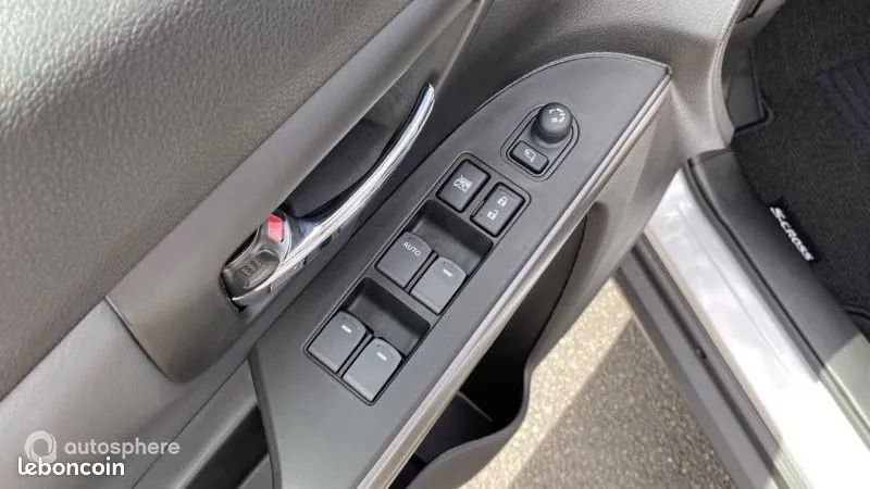 Suzuki S-Cross 2025 photo 4