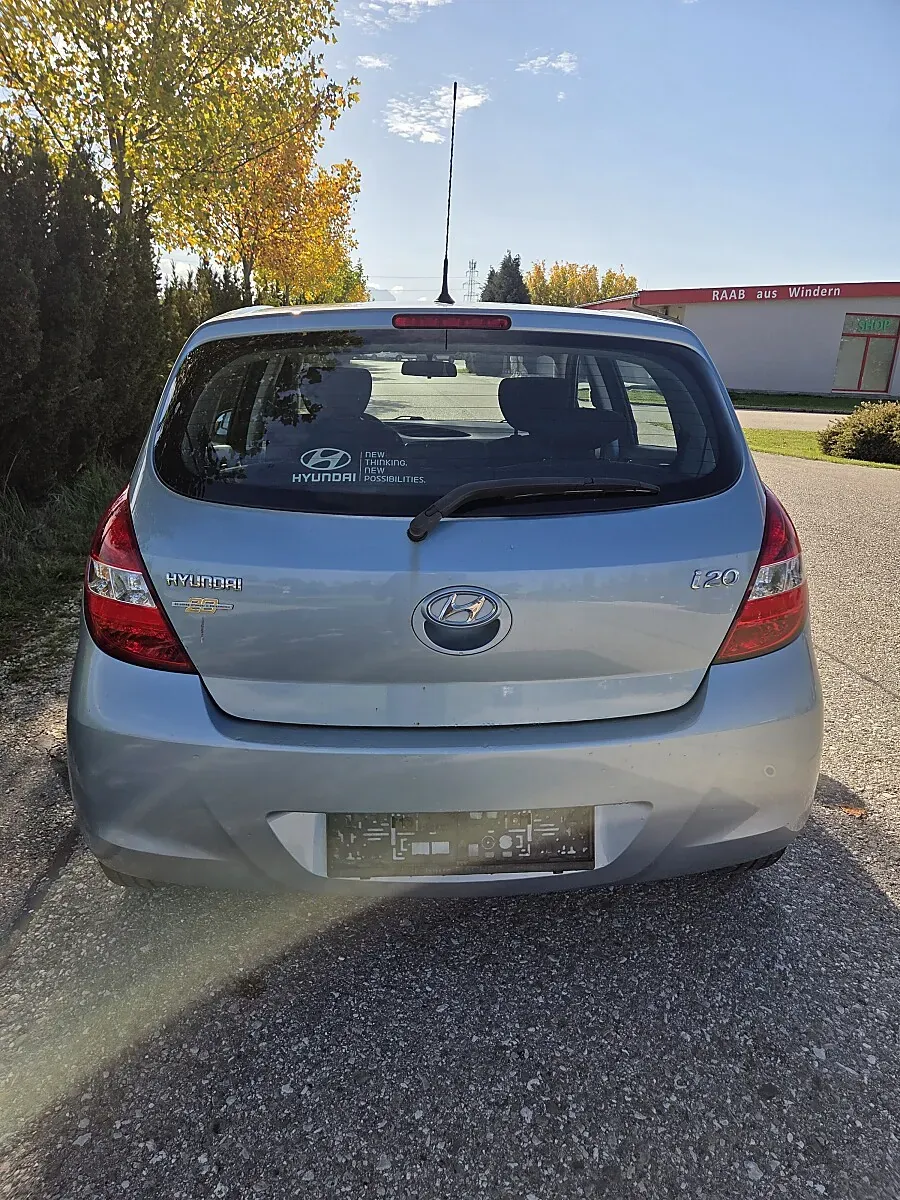 Hyundai I20 2013 photo 3