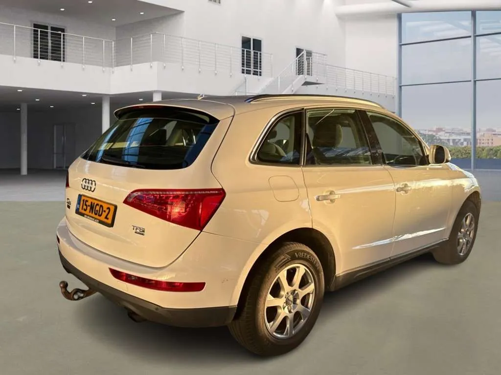 Audi Q5 2010 photo 3