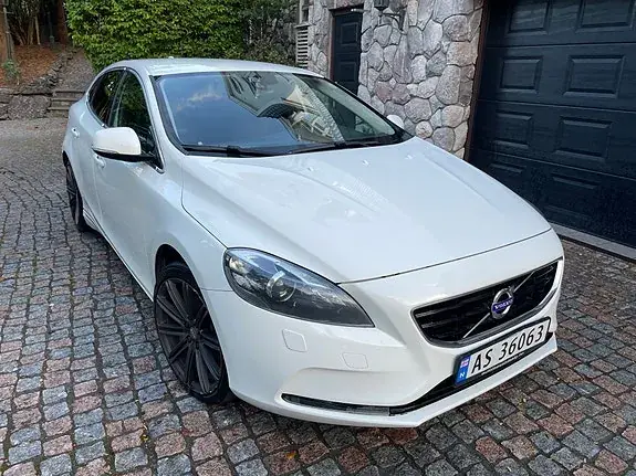 Volvo V40 2013 photo 3