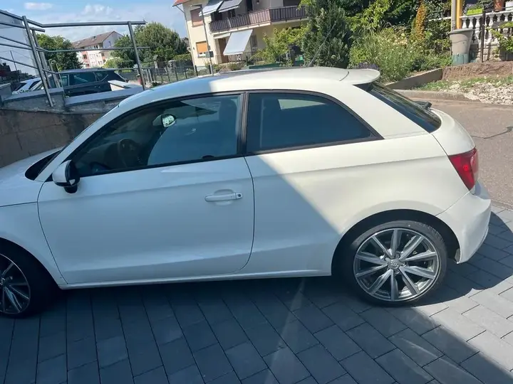Audi A1