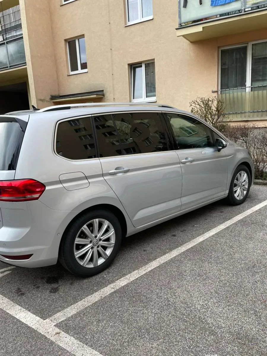 Volkswagen Touran 2015 photo 3