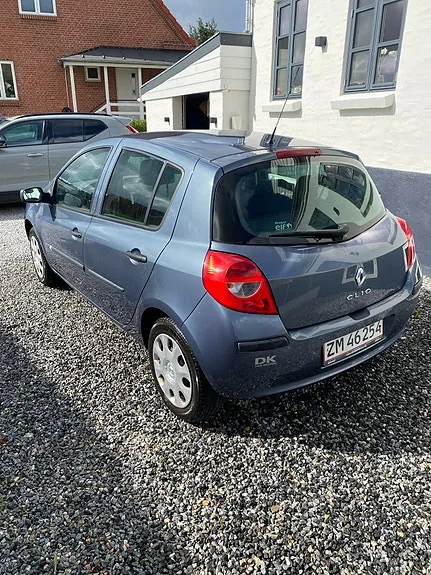 Renault Clio 2008 photo 3