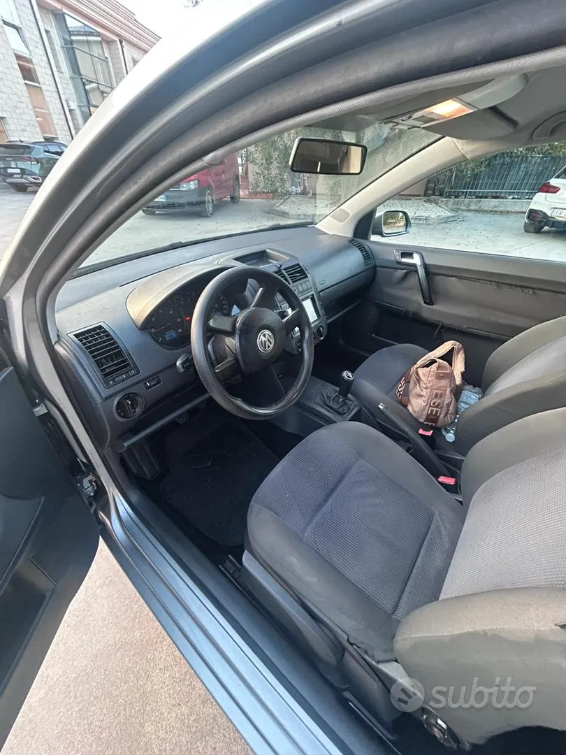 Volkswagen Polo 2006 photo 4