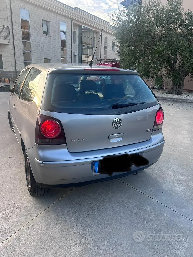 Volkswagen Polo 2006 photo 2