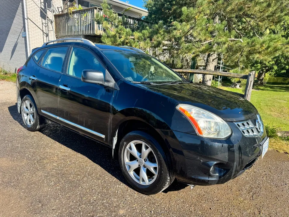 Nissan Rogue 2011 photo 4