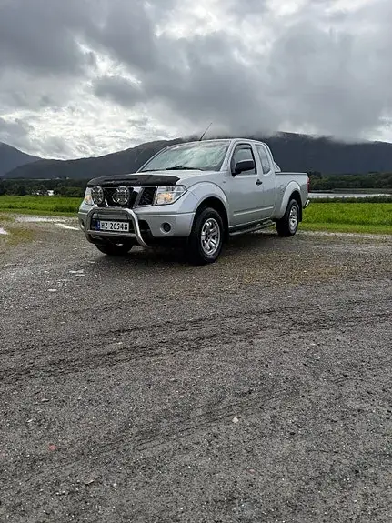 Nissan Navara 2005 photo 2