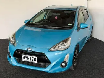 Toyota Aqua 2015 photo 4