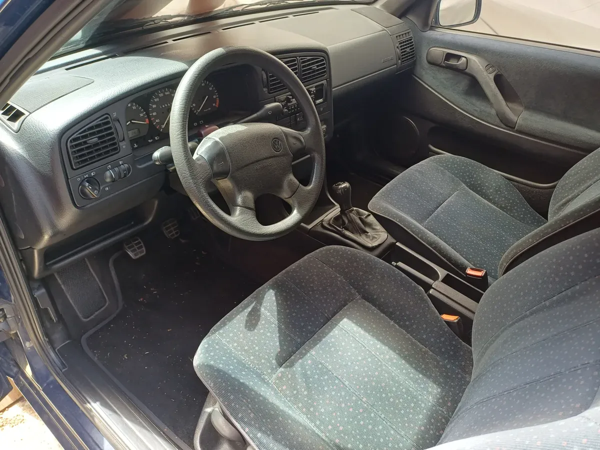 Volkswagen Passat 1994 photo 3