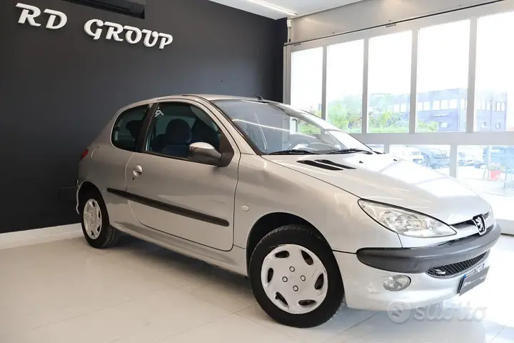 Peugeot 206 2004 photo 3
