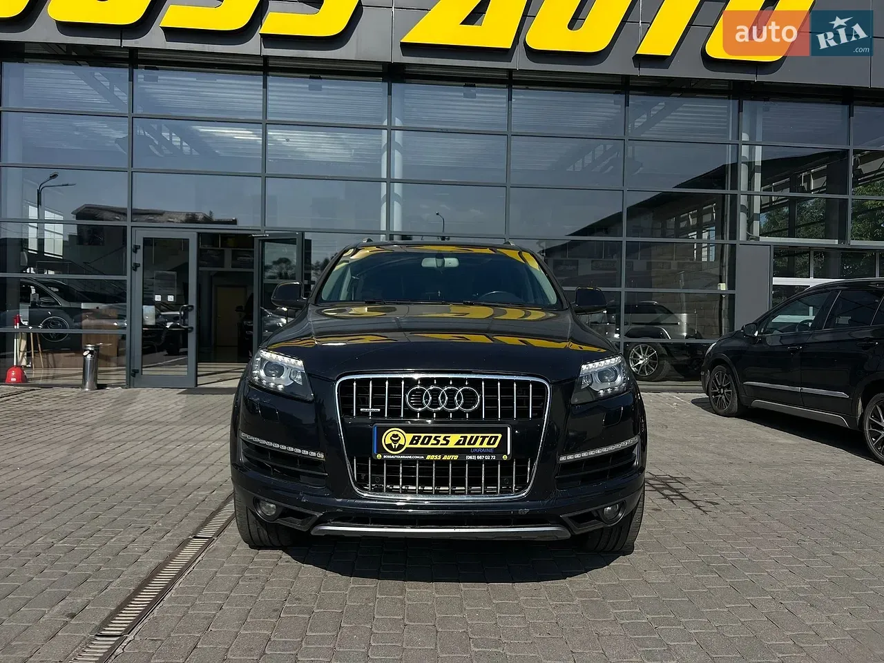 Audi Q7 2010 photo 2