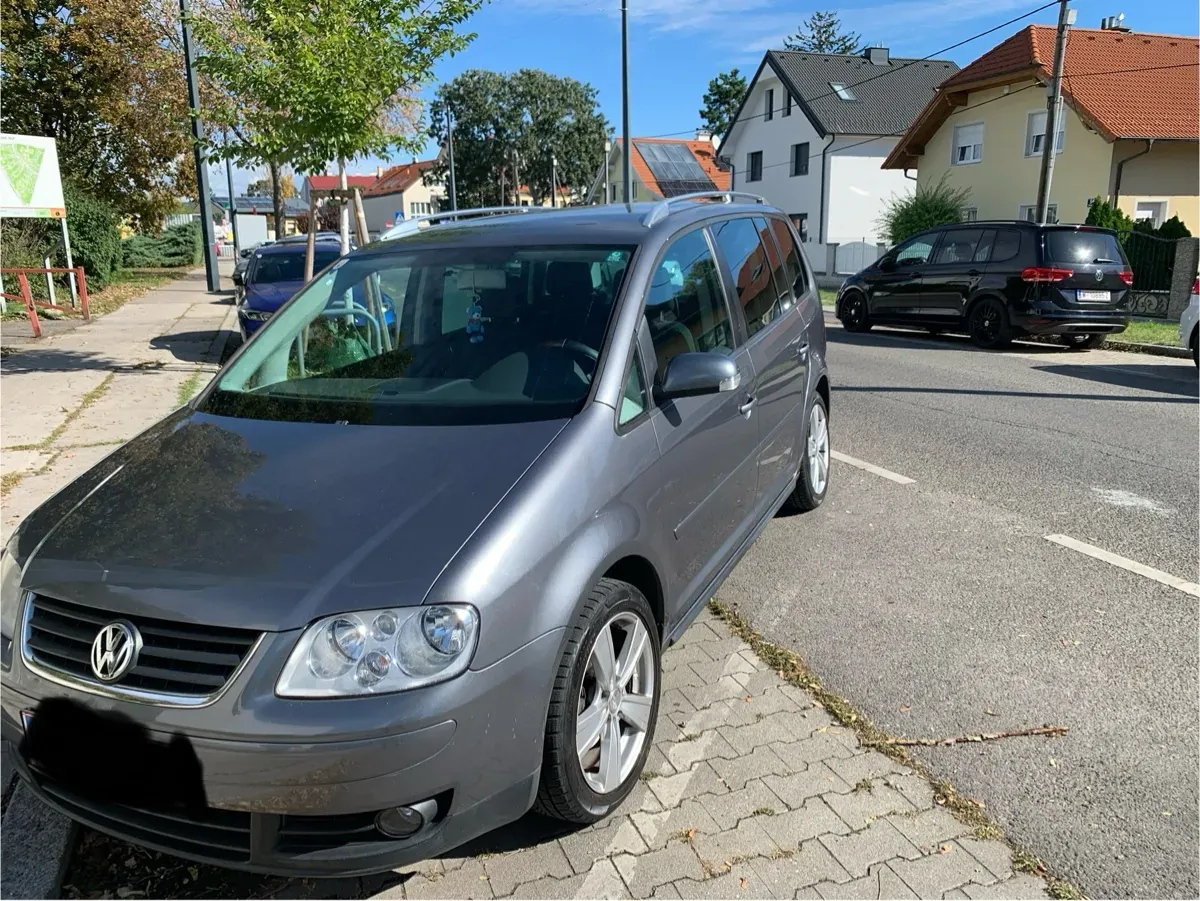 Volkswagen Touran 2005 photo 3