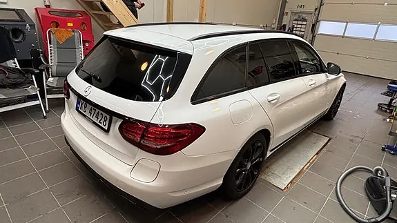 Mercedes-Benz C350 E 2016 photo 4