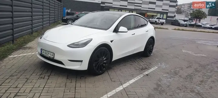 Tesla Model Y