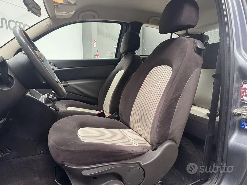 Lancia Ypsilon 2008 photo 4