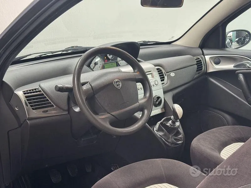 Lancia Ypsilon 2008 photo 3