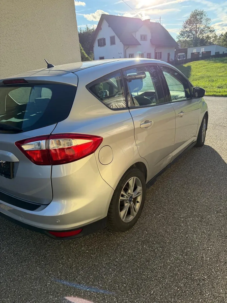 Ford C-Max 2013 photo 3