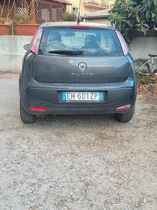 Fiat Punto Evo 2011 photo 3