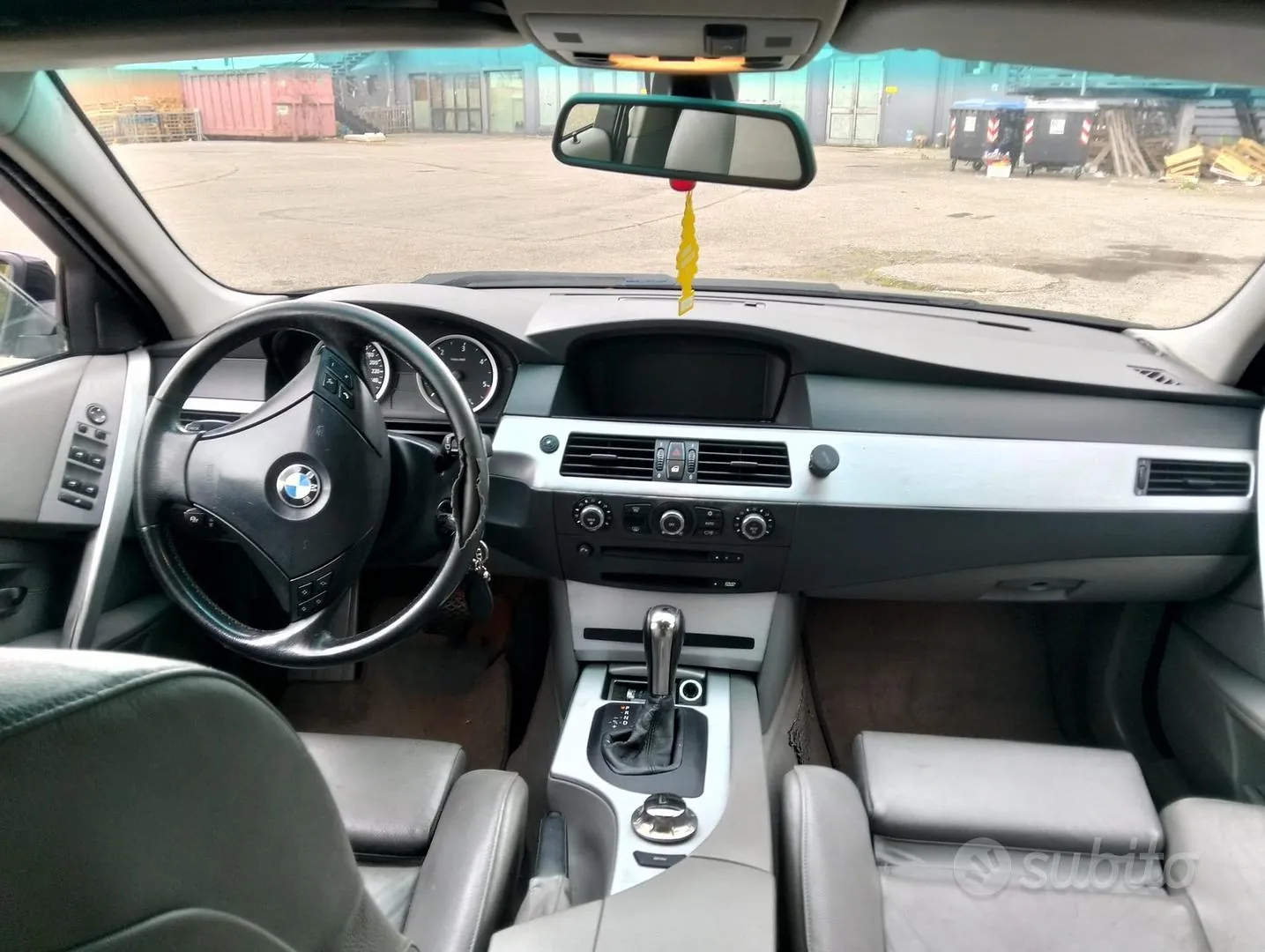 BMW 525 2004 photo 2
