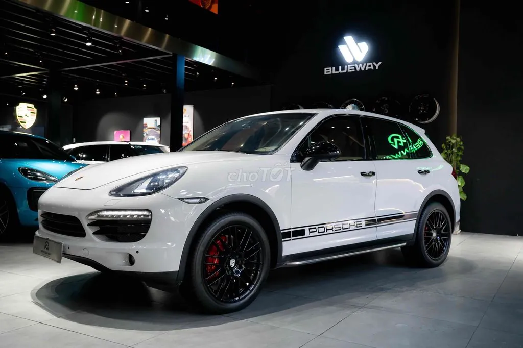 Porsche Cayenne 2013 photo 4