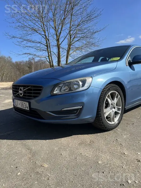 Volvo V60 2015 photo 3