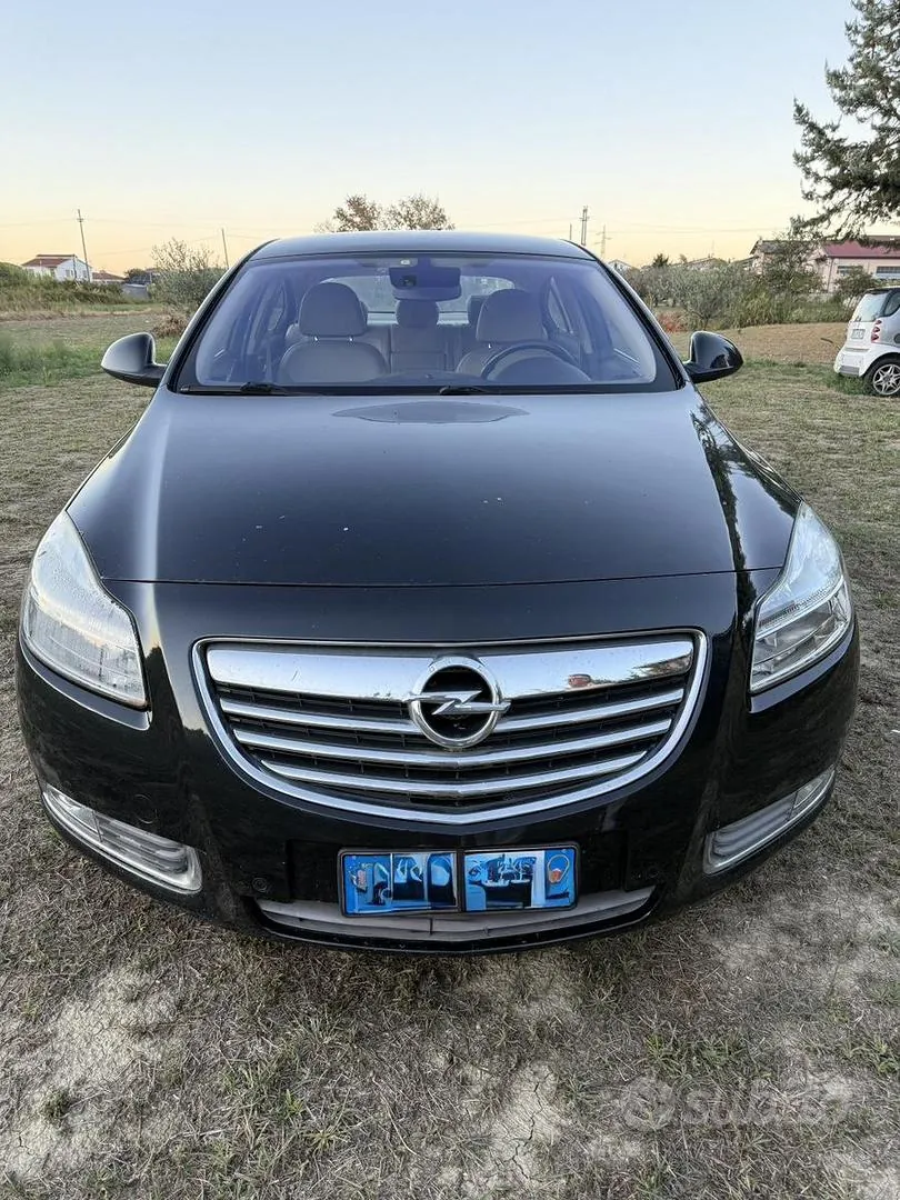 Opel Insignia 2011 photo 2