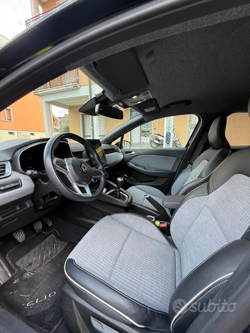 Renault Clio 2023 photo 5