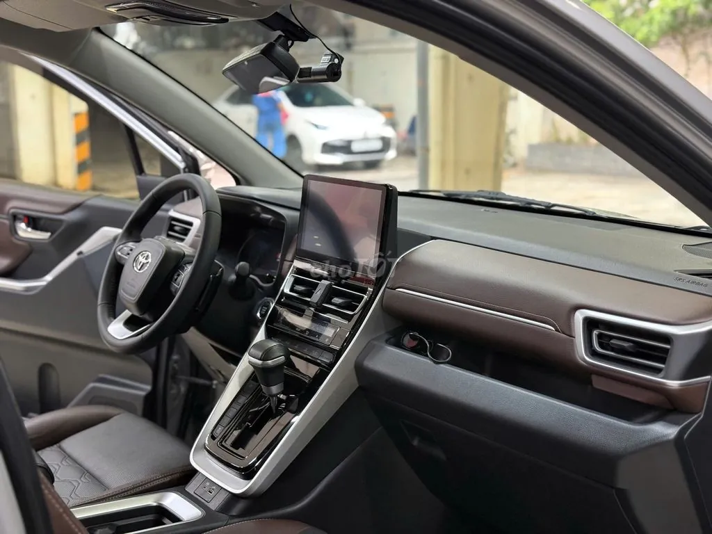 Toyota Innova Cross 2024 photo 5