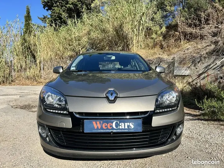 Renault Megane 2013 photo 2