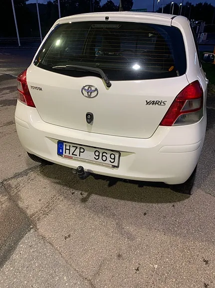 Toyota Yaris 2010 photo 3