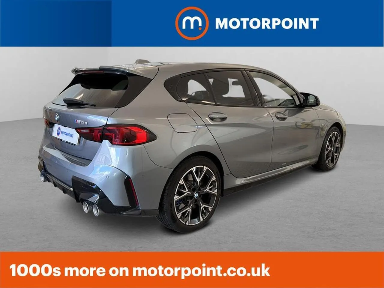 BMW 1 Series 2025 photo 2