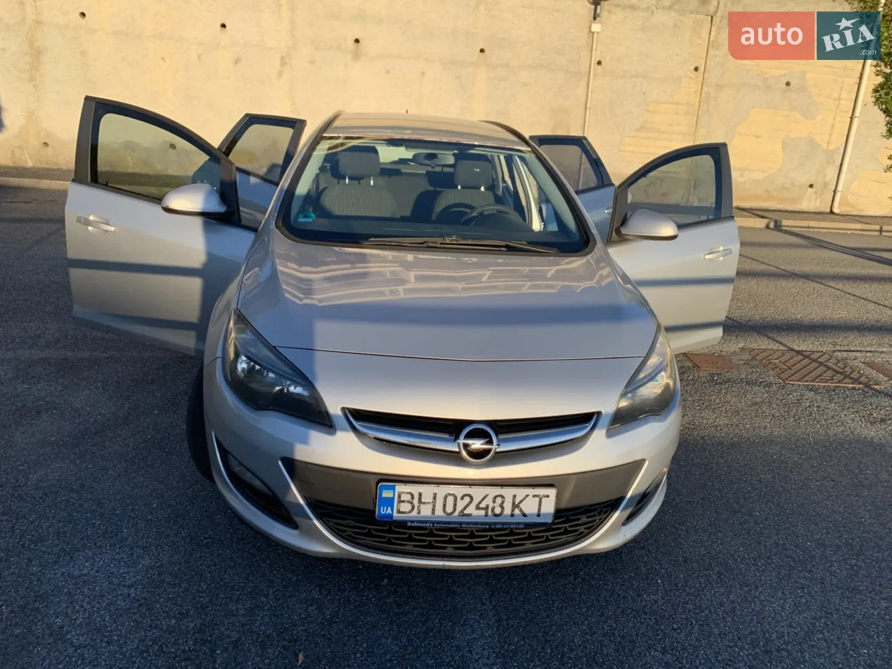 Opel Astra 2013 photo 3