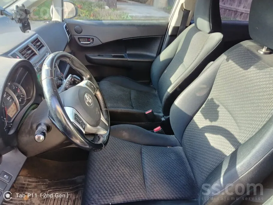 Toyota Verso-S 2012 photo 5