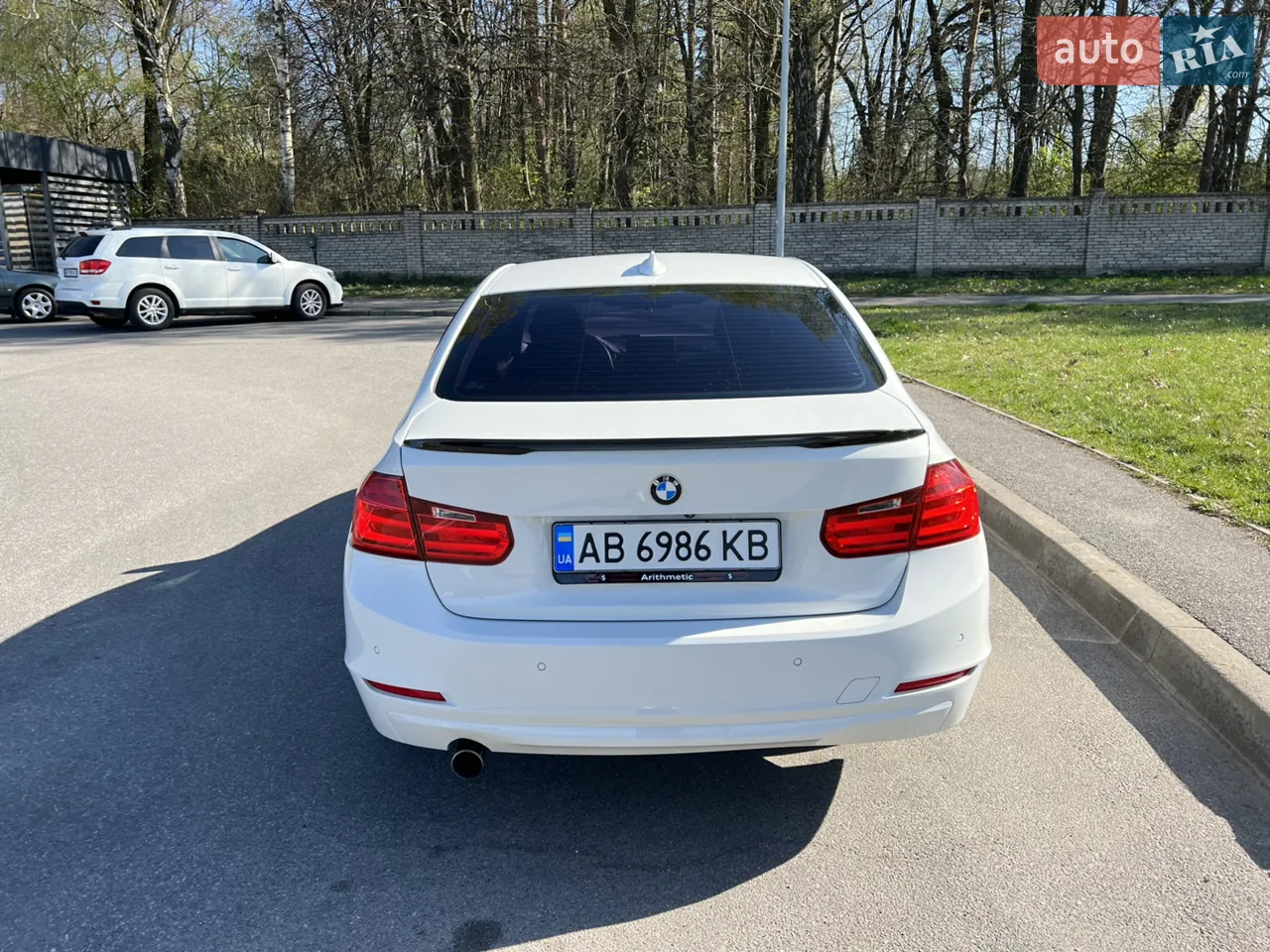 BMW 3 Series 2015 photo 2