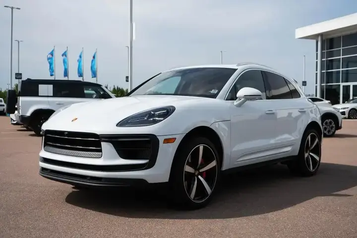 Porsche Macan 2023 photo 3