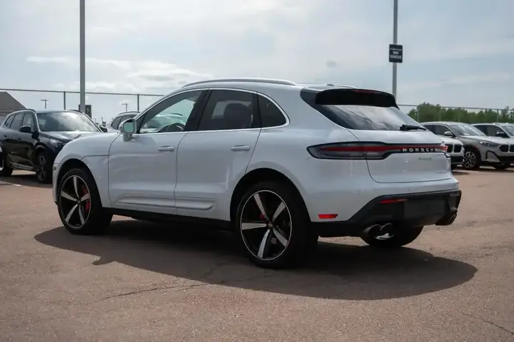 Porsche Macan 2023 photo 5