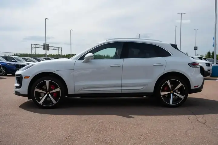Porsche Macan 2023 photo 4