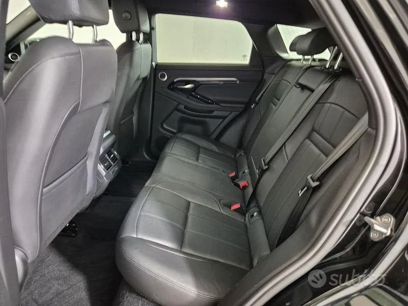 Land Rover Range Rover Evoque 2023 photo 5