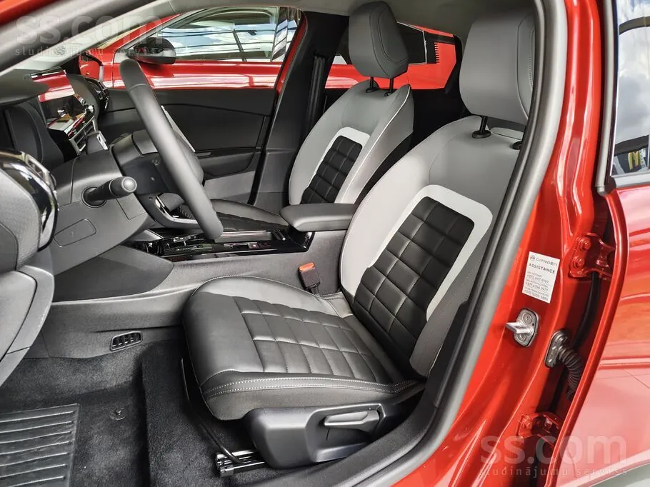 Citroen C4 2026 photo 4